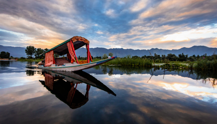 house boat